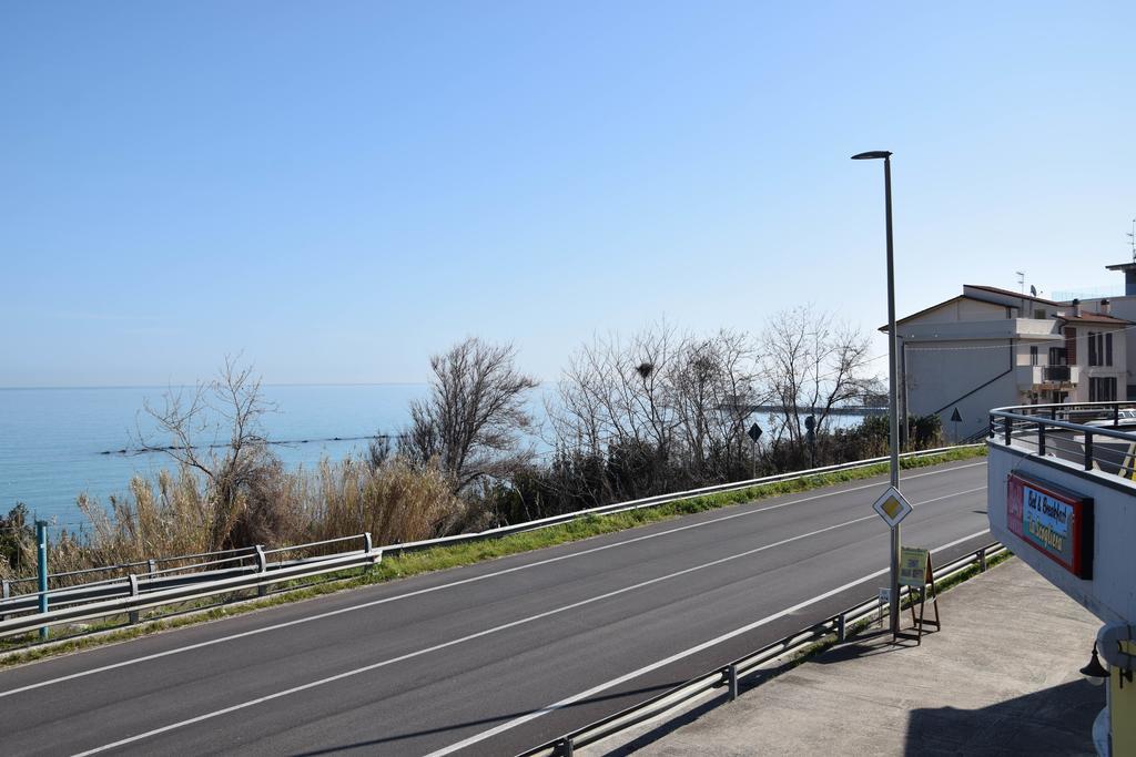 La Scogliera B&B San Vito Chietino Eksteriør billede
